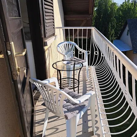 아파트 Kleine Oase Balatonszárszó